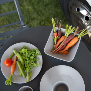 Talerz okrągły DAISY 20cm szary Talerz okrągły DAISY 20cm szary